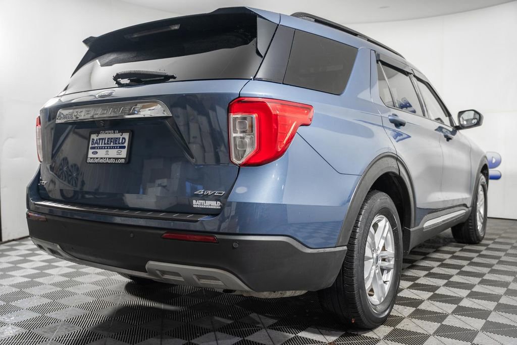 Certified 2021 Ford Explorer XLT w/ Equipment Group 202A image 4