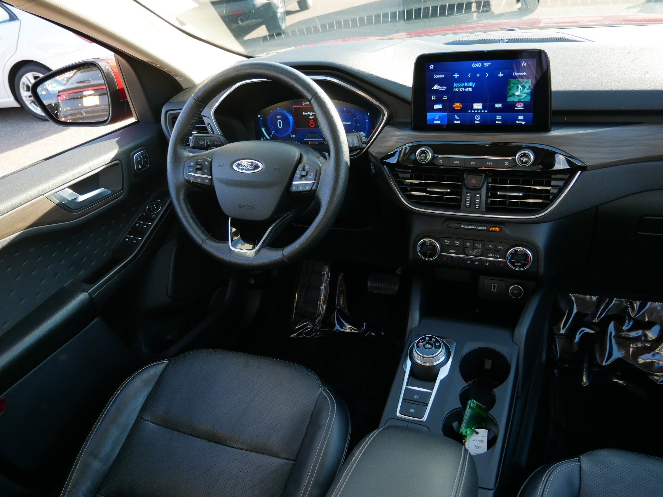 Certified 2020 Ford Escape Titanium AWD/4WD image 9