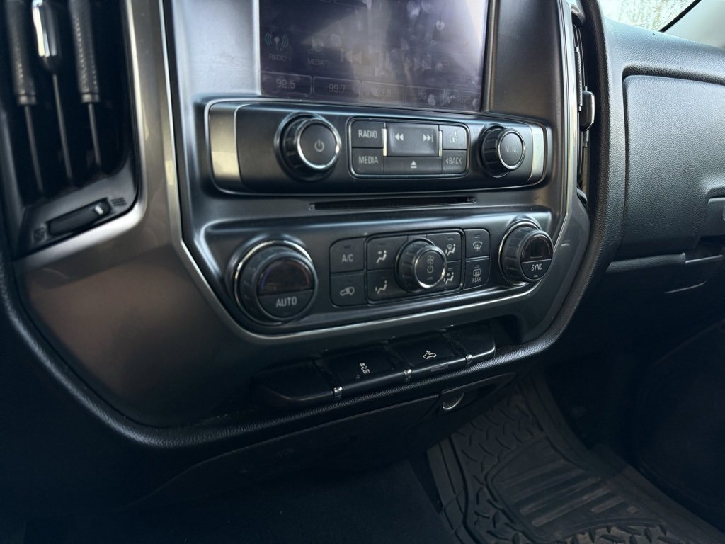 Used 2018 Chevrolet Silverado 1500 LT w/ All Star Edition image 18