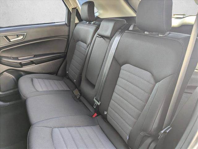Certified 2023 Ford Edge SE w/ Black Appearance Package AWD/4WD image 18