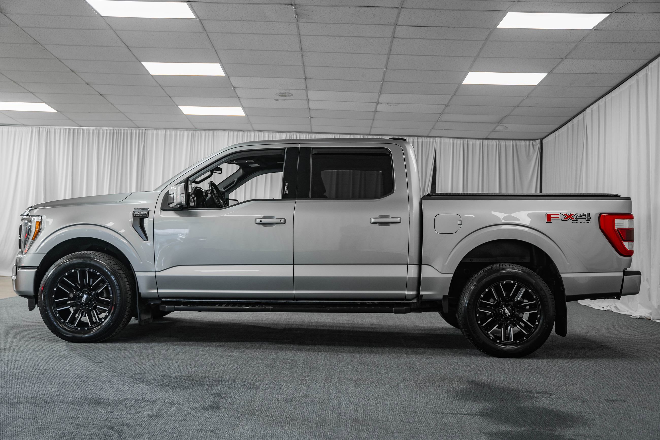 Certified 2021 Ford F150 Lariat w/ Equipment Group 502A High image 5