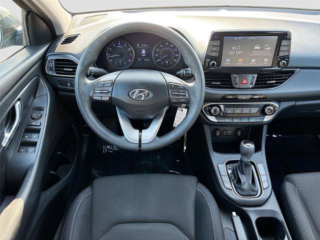 Used 2018 Hyundai Elantra GT FWD image 21