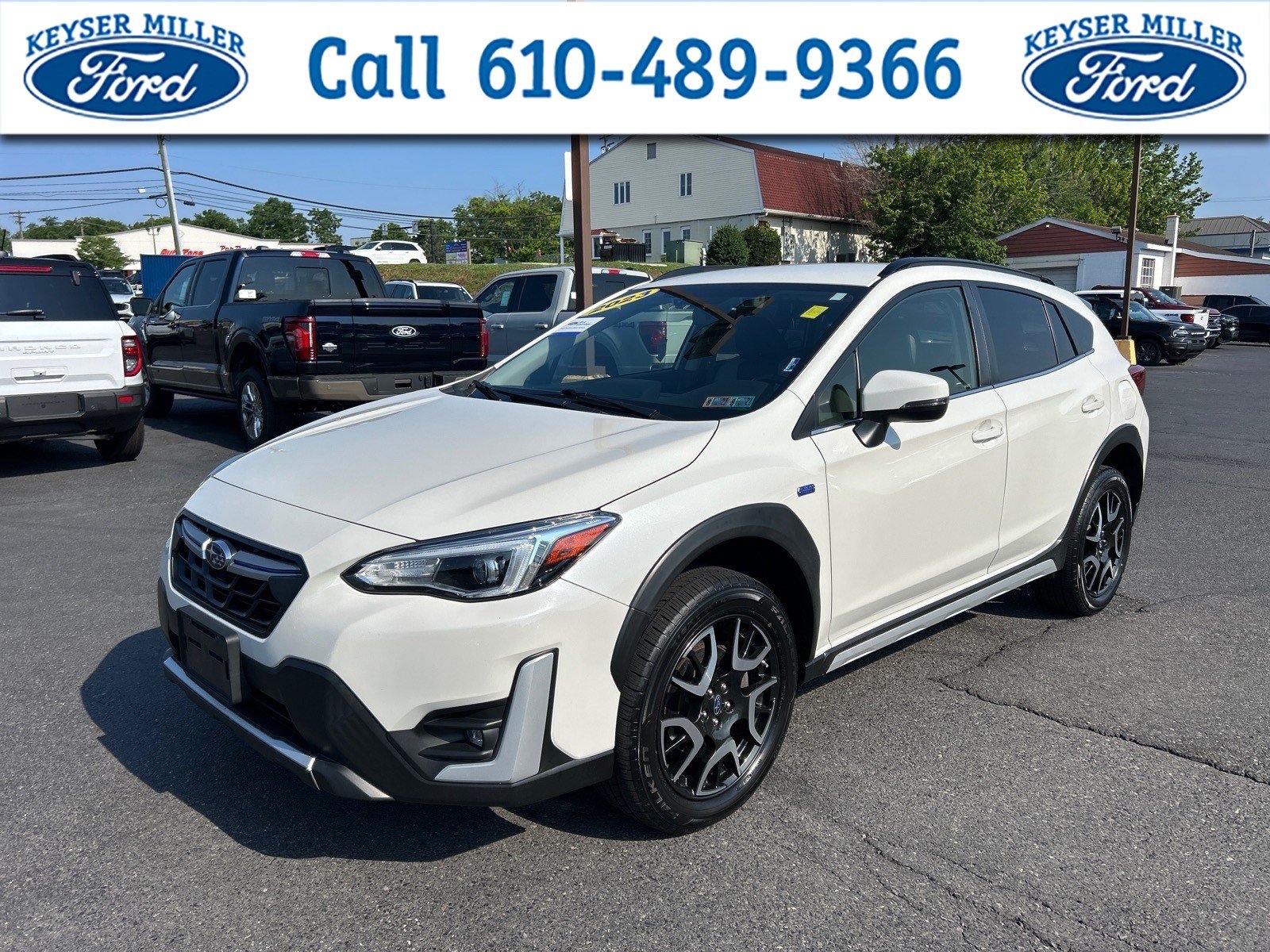 Used 2023 Subaru Crosstrek Hybrid AWD/4WD image 1