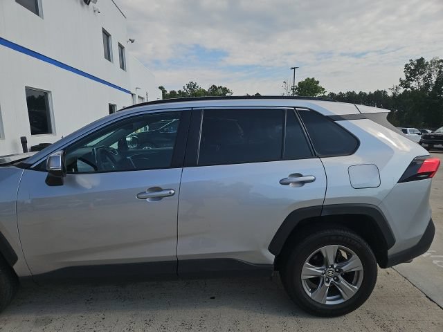 Used 2024 Toyota RAV4 XLE FWD image 8