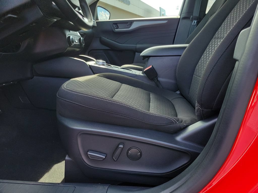 Certified 2024 Ford Escape Active FWD image 19
