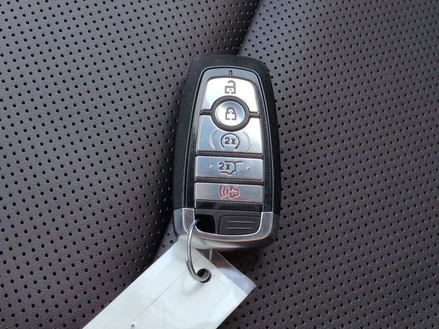 Certified 2025 Ford Explorer Platinum w/ LUX Leather Package image 29