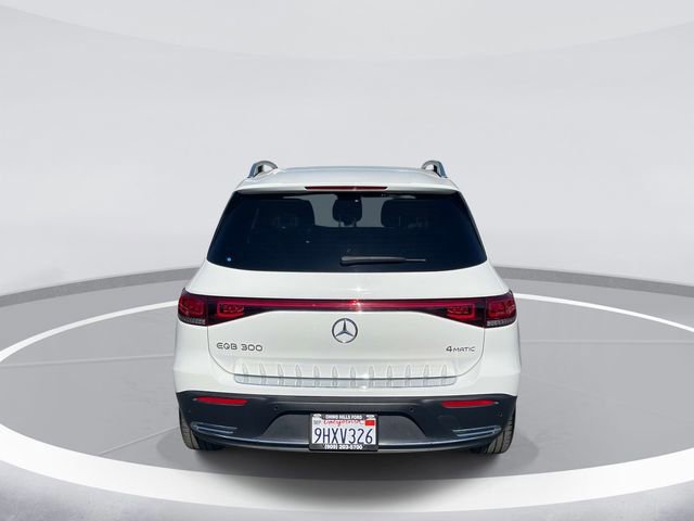 Used 2023 Mercedes-Benz EQB 300 4MATIC image 4