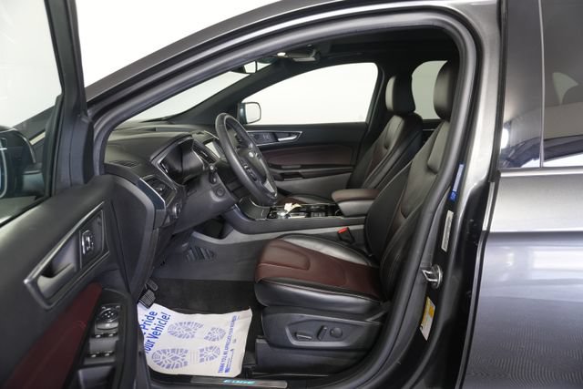 Certified 2020 Ford Edge Titanium w/ Equipment Group 301A AWD/4WD image 28