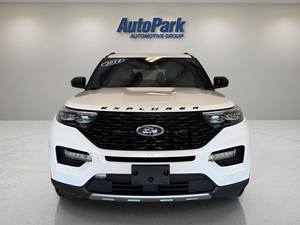 Certified 2024 Ford Explorer ST-Line w/ Class IV Trailer Tow Package AWD/4WD image 2