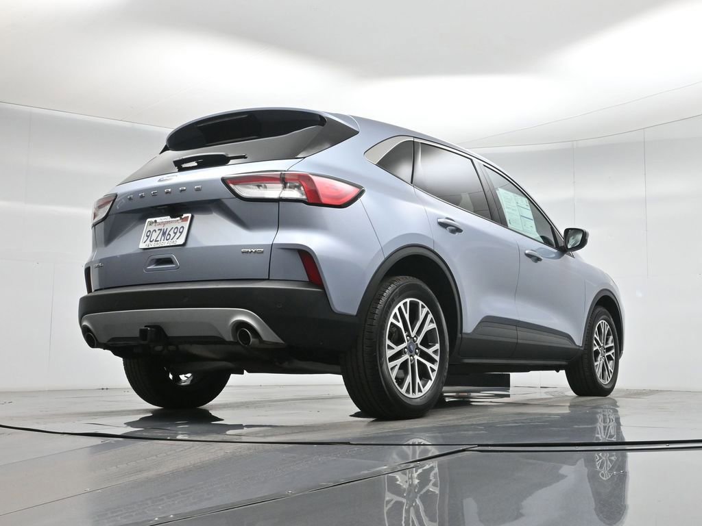 Certified 2022 Ford Escape SEL w/ Class II Trailer Tow Package image 18