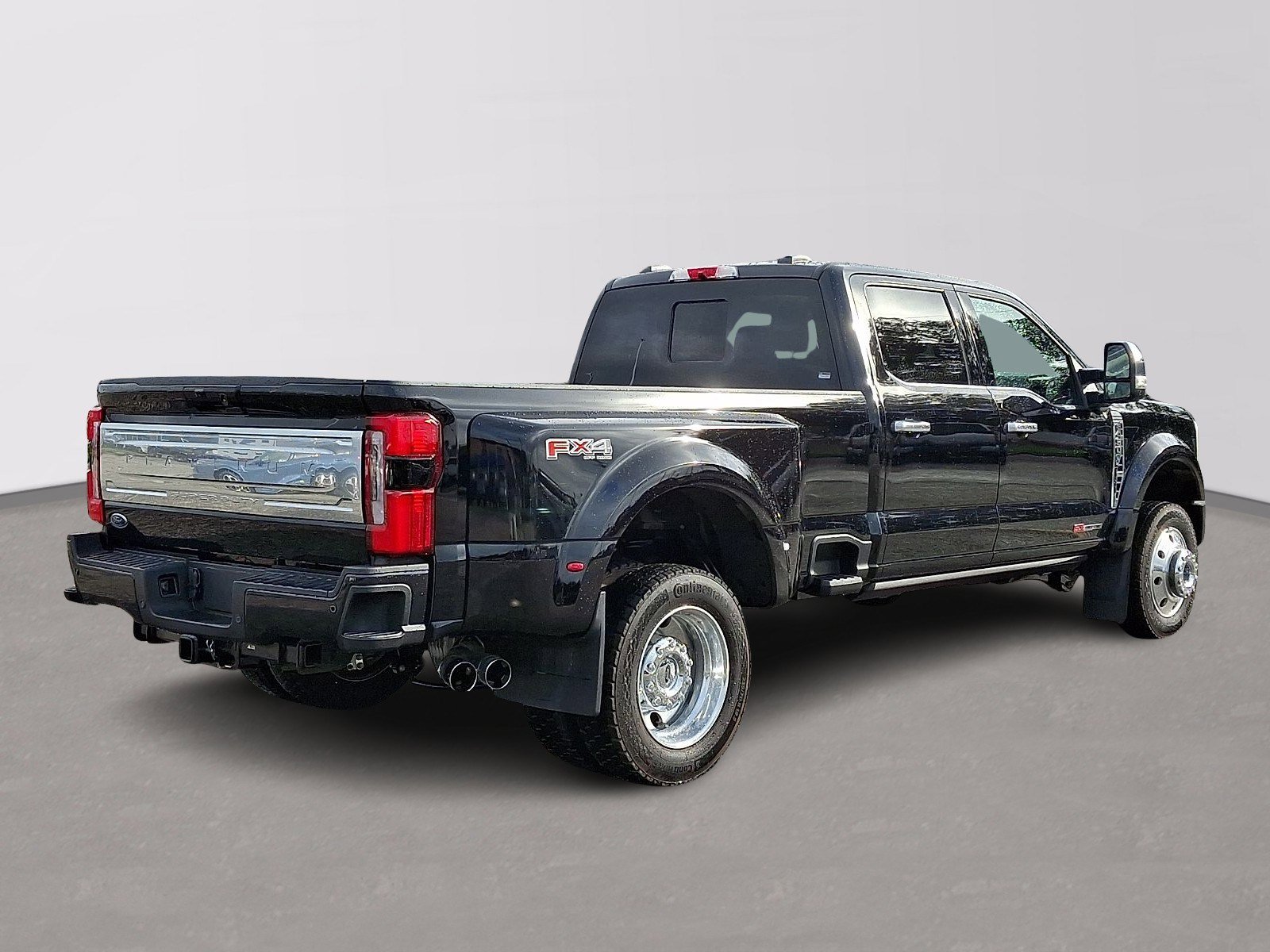 Certified 2026 Ford F450 Platinum w/ Platinum Plus Package AWD/4WD image 6