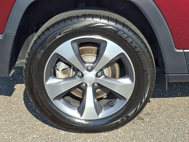Used 2020 Jeep Cherokee Limited AWD/4WD image 8