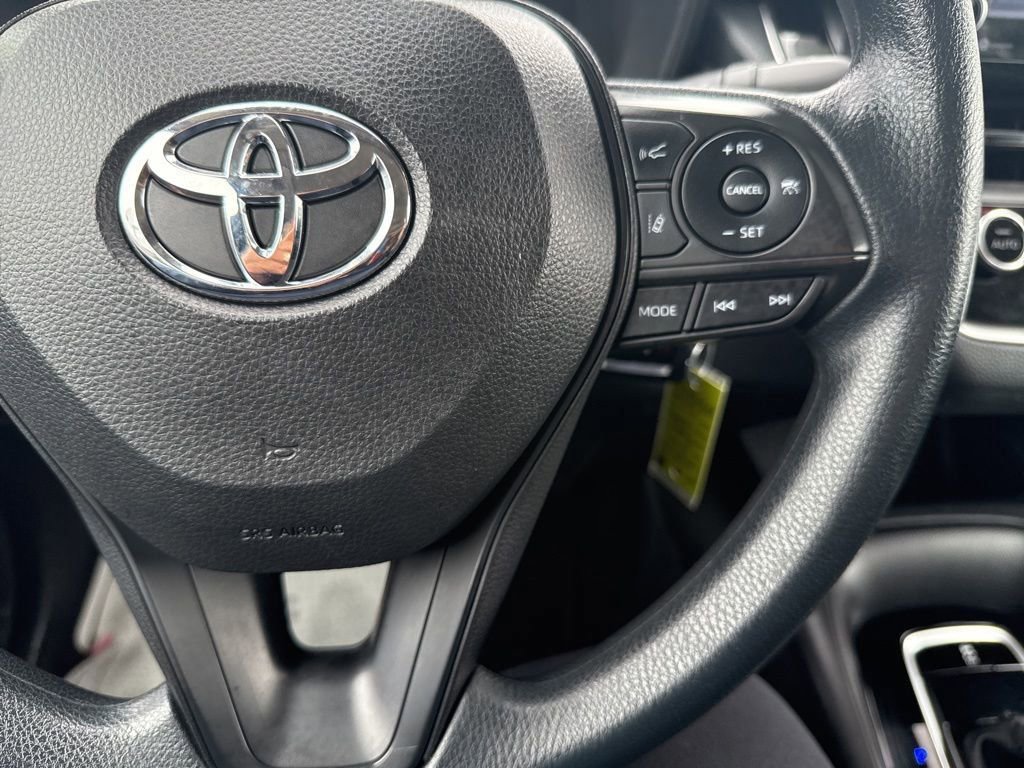 Used 2022 Toyota Corolla LE image 33