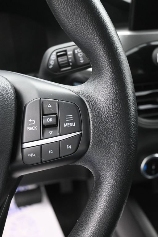 Certified 2025 Ford Escape Active AWD/4WD image 17