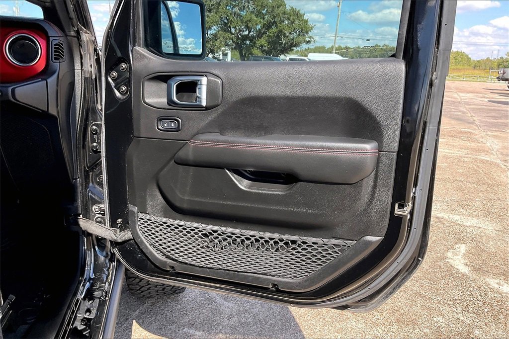 Used 2023 Jeep Gladiator Rubicon w/ Cold Weather Group image 29