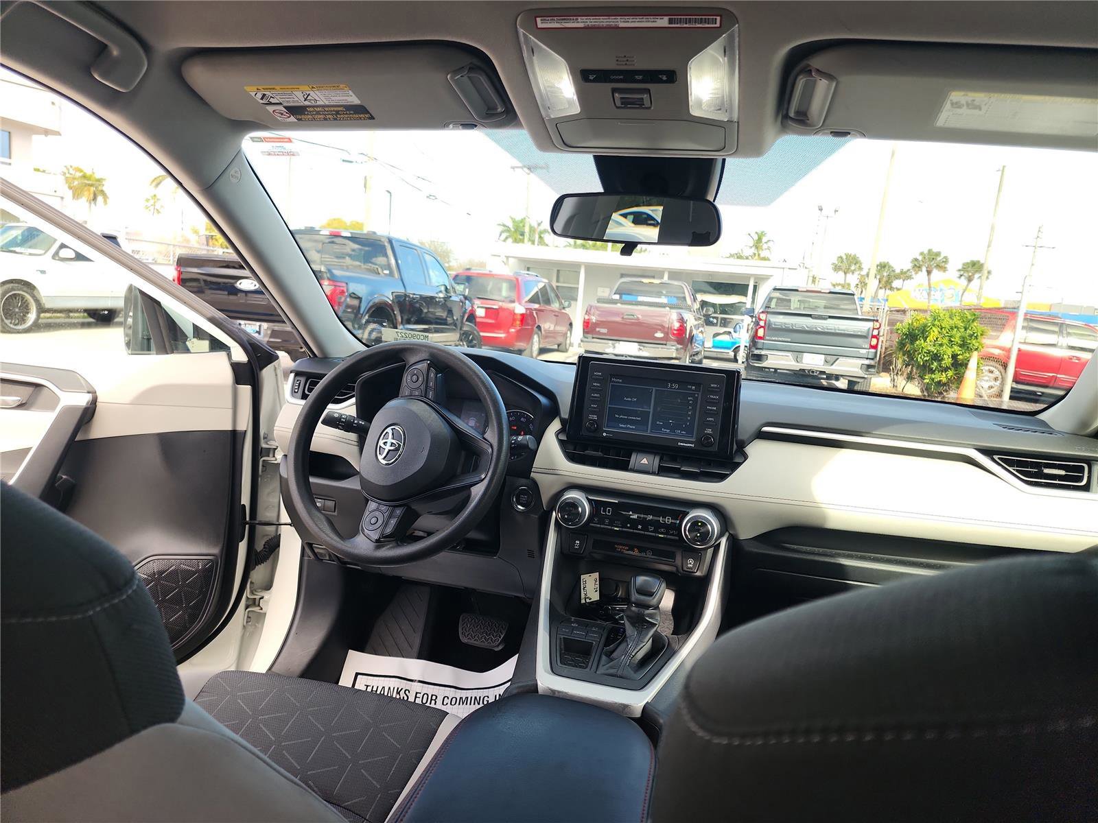 Used 2021 Toyota RAV4 XLE image 27