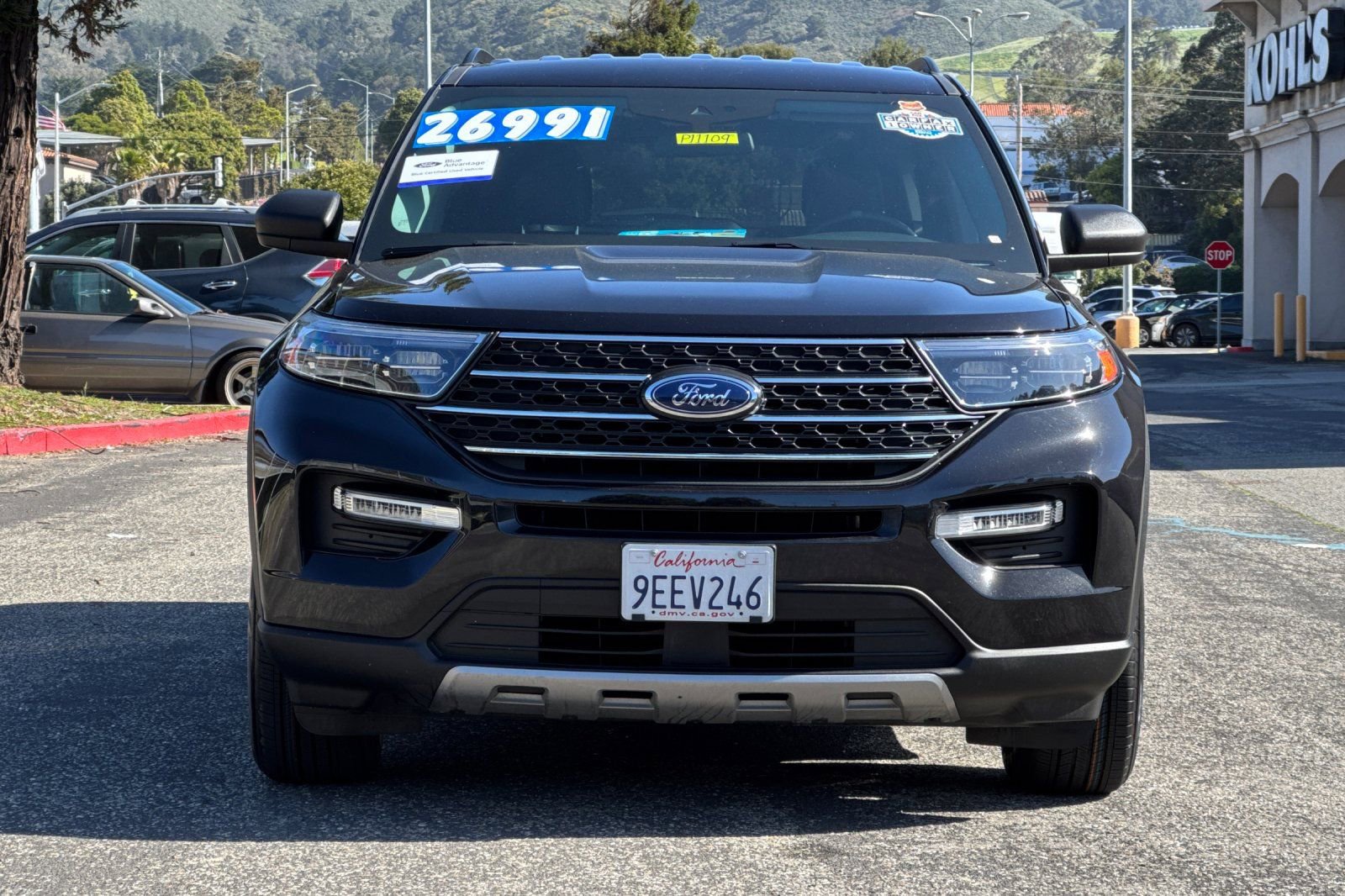 Certified 2022 Ford Explorer XLT w/ Equipment Group 202A image 10