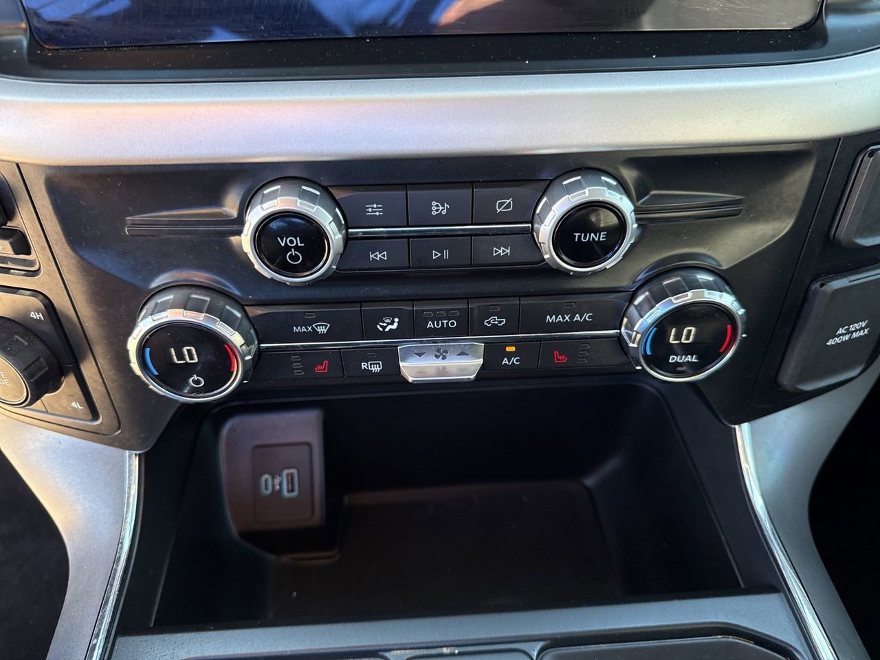 Certified 2021 Ford F150 XLT w/ Equipment Group 302A High image 24