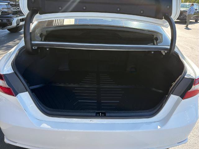 Used 2023 Toyota Camry SE FWD image 13