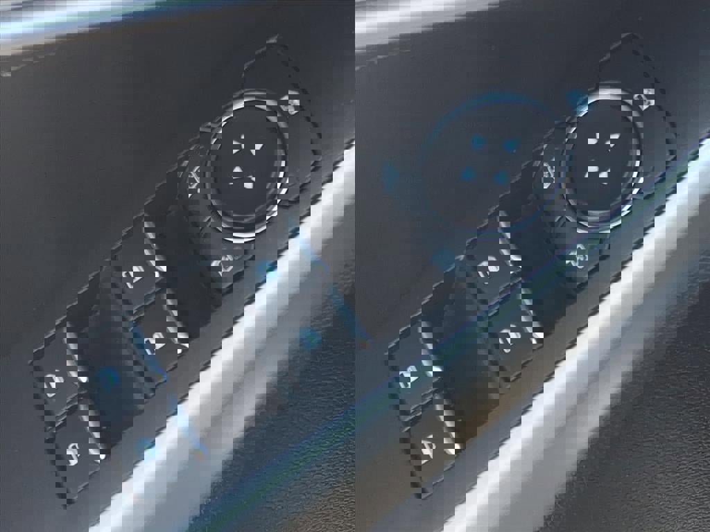 Certified 2022 Ford Explorer XLT w/ Equipment Group 202A image 23