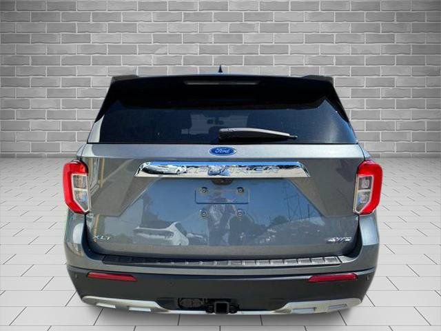 Certified 2023 Ford Explorer XLT w/ Equipment Group 202A AWD/4WD image 6