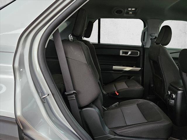 Certified 2023 Ford Explorer XLT RWD image 15