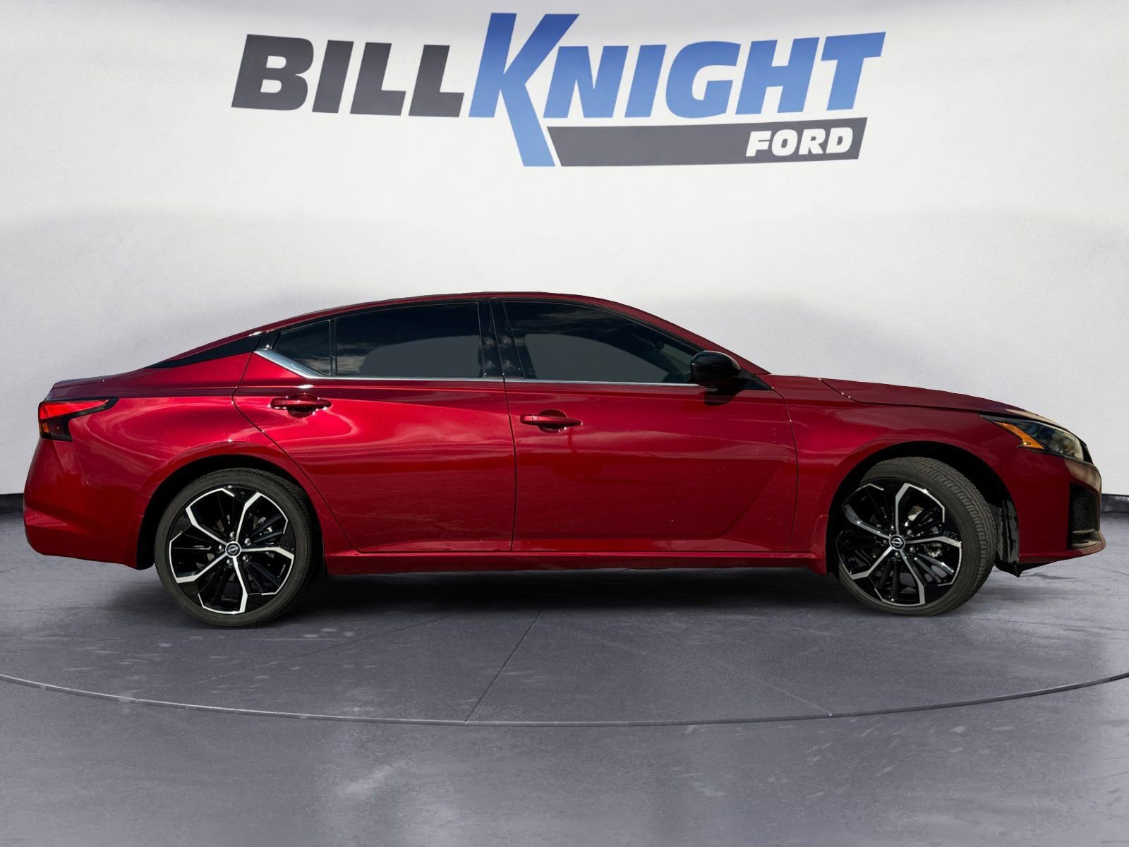 Used 2024 Nissan Altima 2.5 SR w/ SR Premium Package image 6