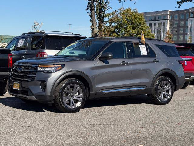Certified 2025 Ford Explorer Active w/ Active Comfort Package AWD/4WD image 2