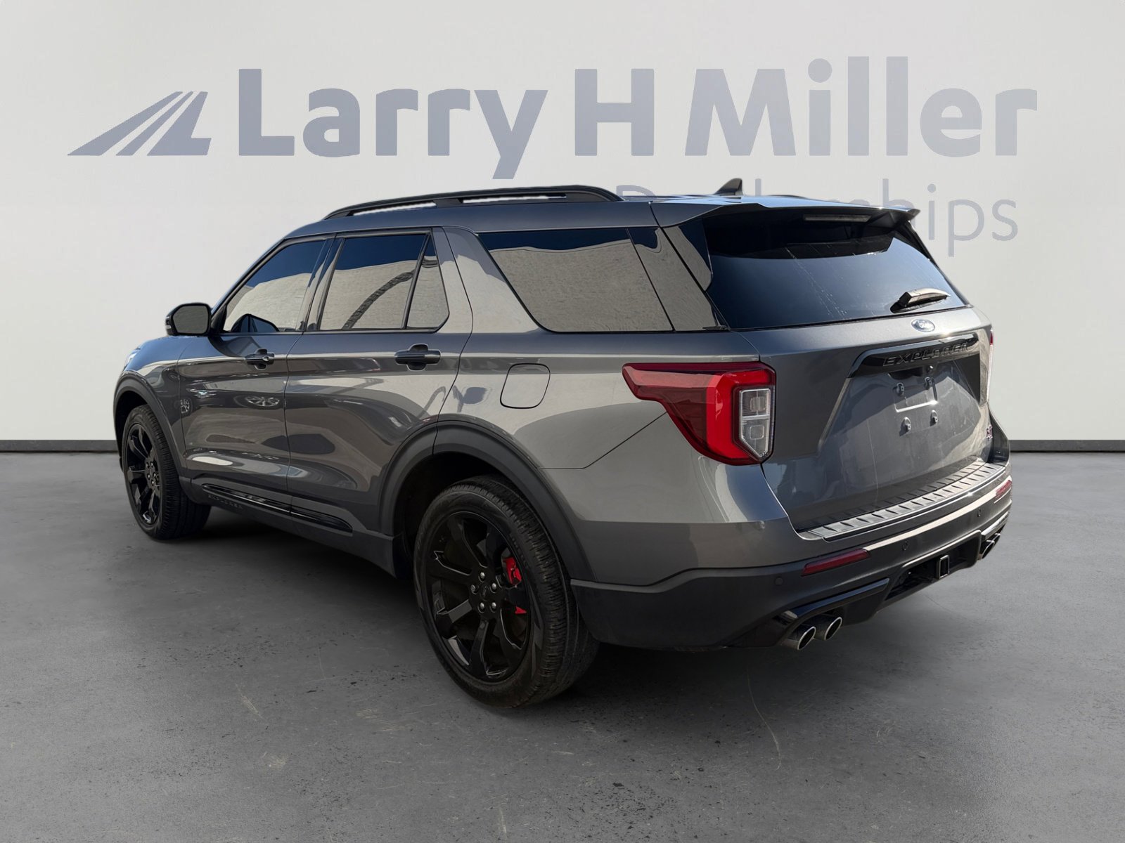 Certified 2023 Ford Explorer ST w/ Equipment Group 401A AWD/4WD image 3