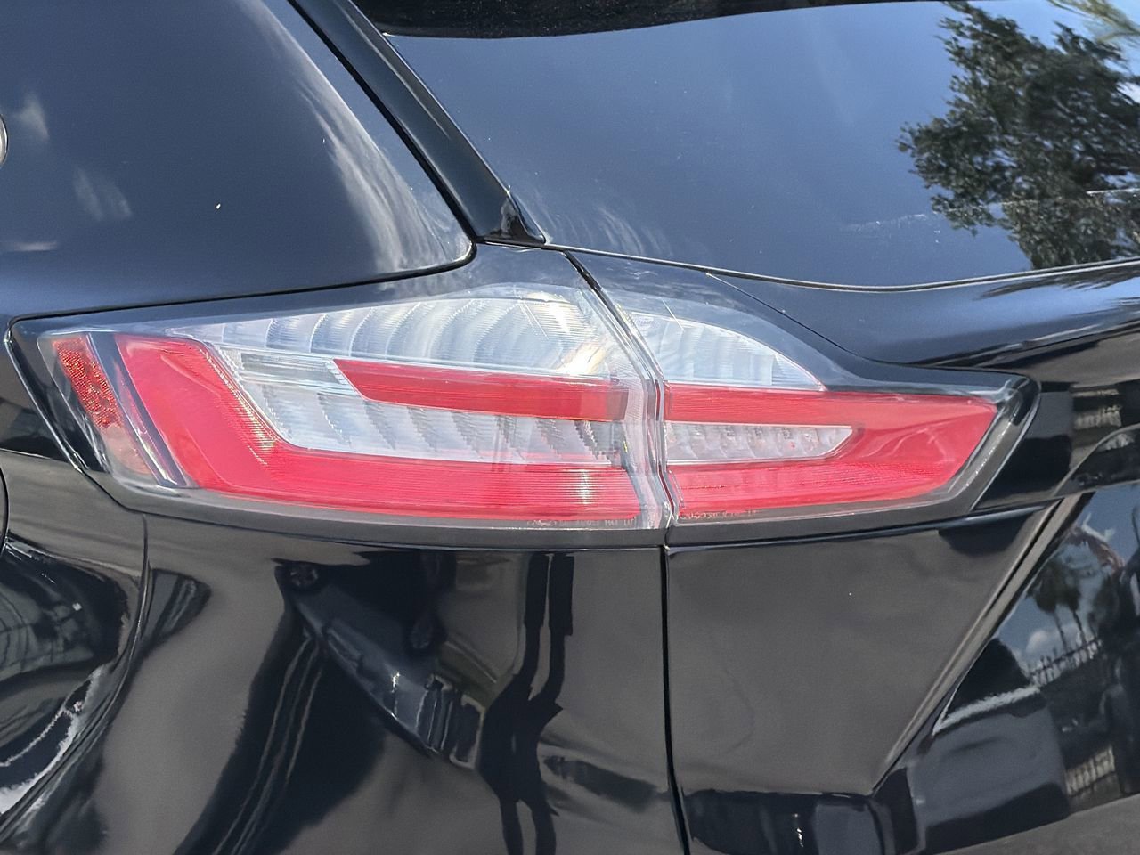 Certified 2023 Ford Edge SEL w/ Sport Appearance Package AWD/4WD image 7
