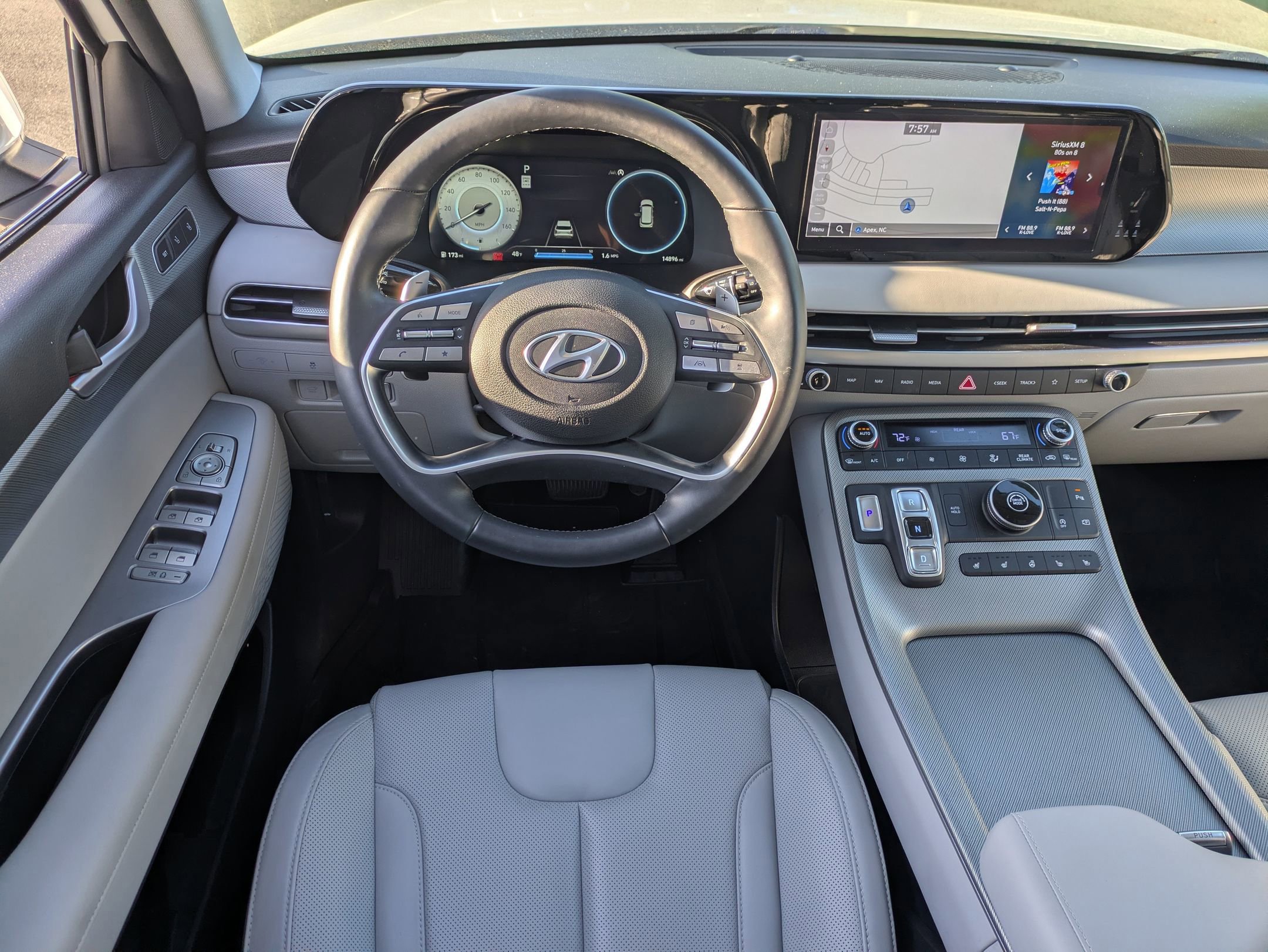 Used 2024 Hyundai Palisade SEL w/ Premium Package FWD image 32