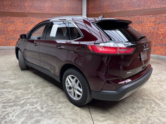 Certified 2022 Ford Edge SEL w/ Convenience Package image 2