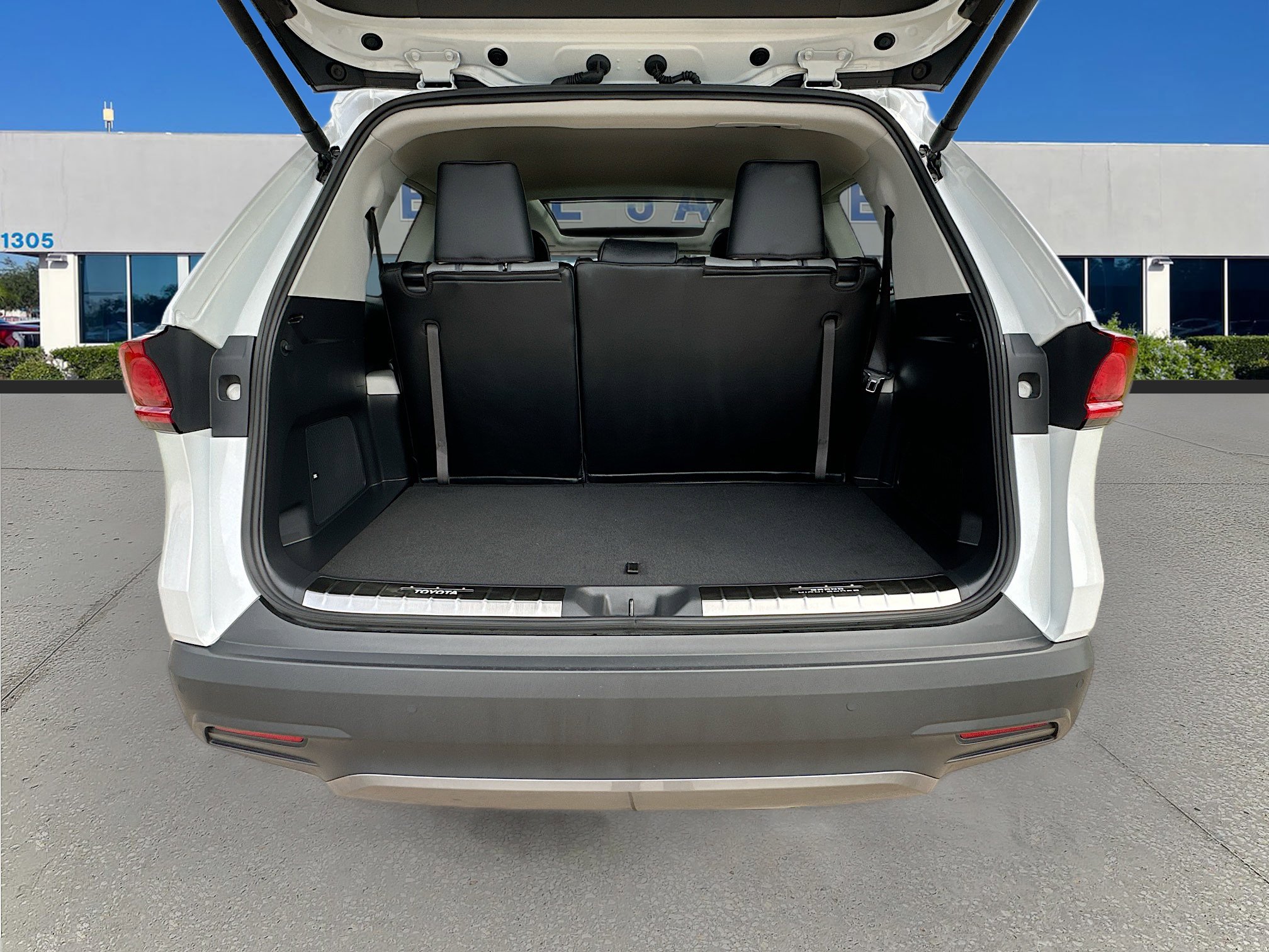 Used 2026 Toyota Grand Highlander FWD image 27