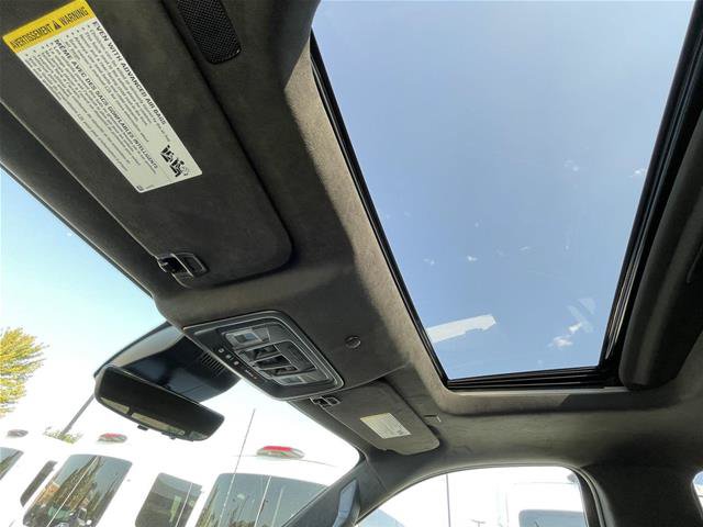 Used 2025 GMC Sierra 2500 AT4X AWD/4WD image 22