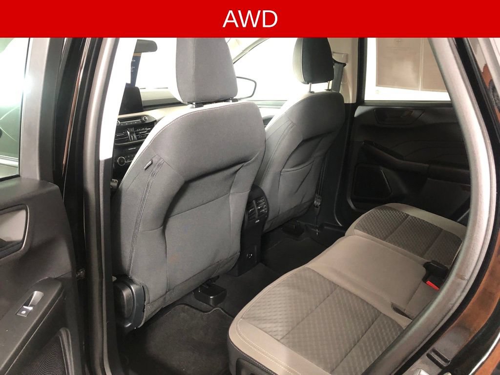 Certified 2022 Ford Escape SE w/ Cold Weather Package AWD/4WD image 12