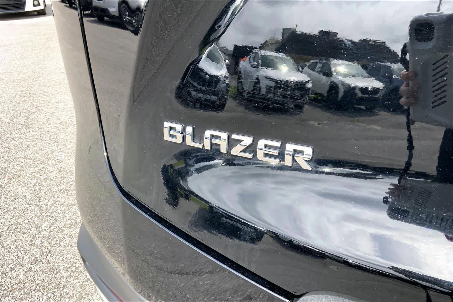 Used 2024 Chevrolet Blazer LT FWD image 29