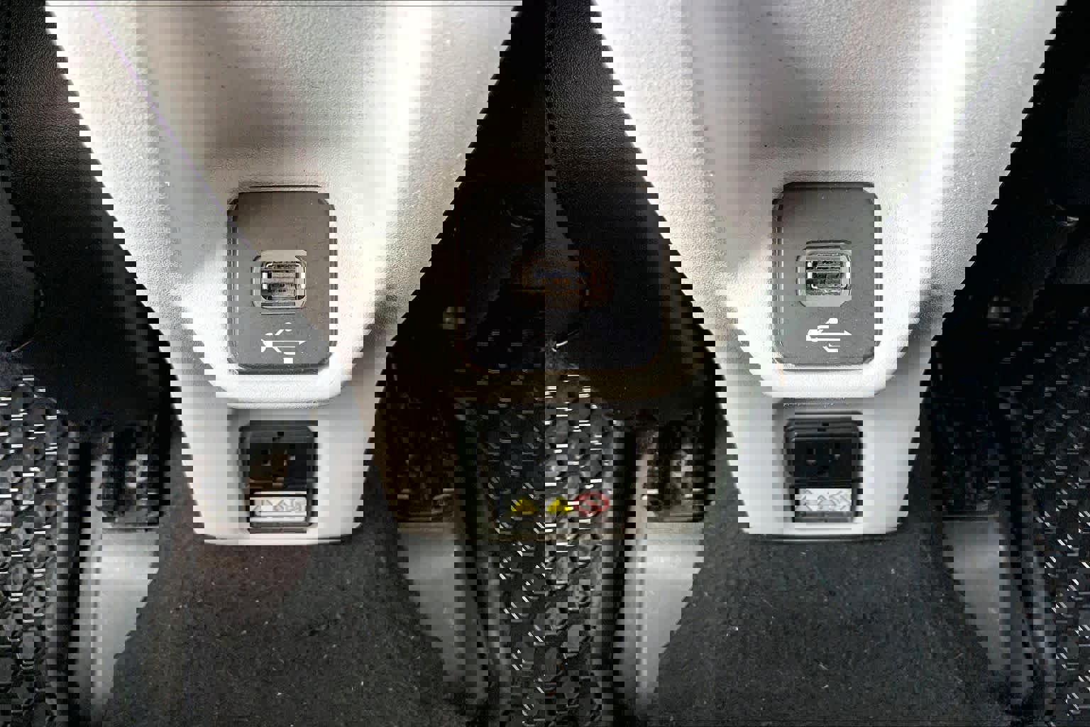 Used 2022 Jeep Renegade Limited image 34