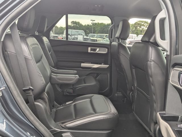 Certified 2022 Ford Explorer XLT w/ Equipment Group 202A RWD image 27