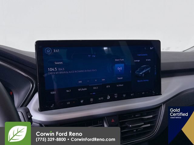 Certified 2023 Ford Escape SE w/ PHEV Premium Package image 18