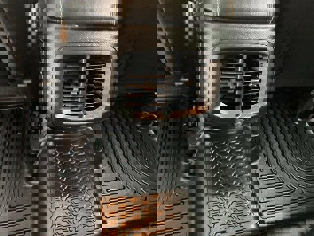 Used 2017 Jeep Cherokee Latitude w/ True North Edition image 13