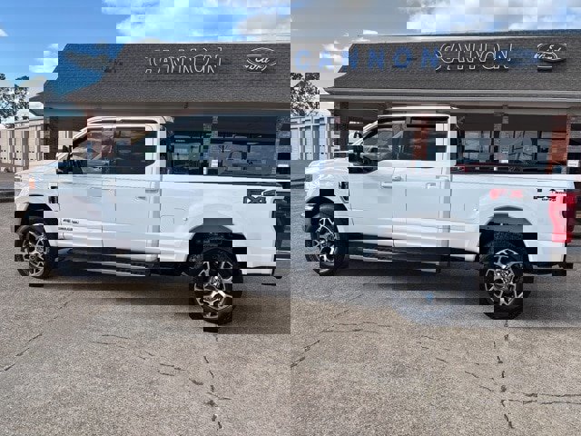 Certified 2021 Ford F250 Lariat w/ Lariat Value Package image 3