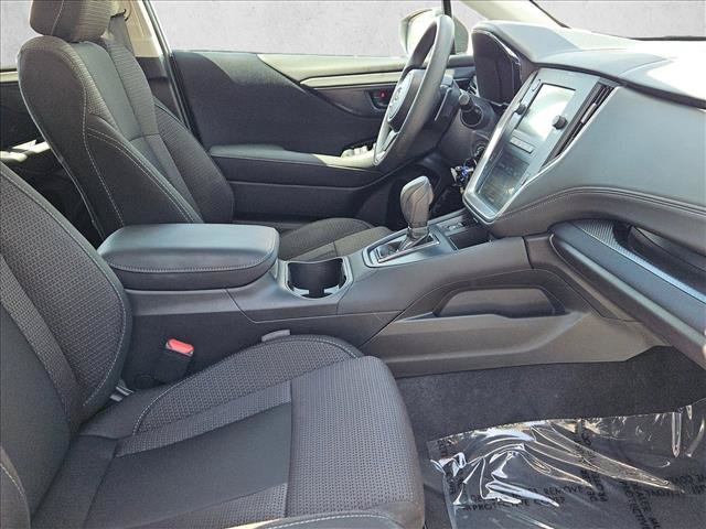 Used 2025 Subaru Outback AWD/4WD image 19