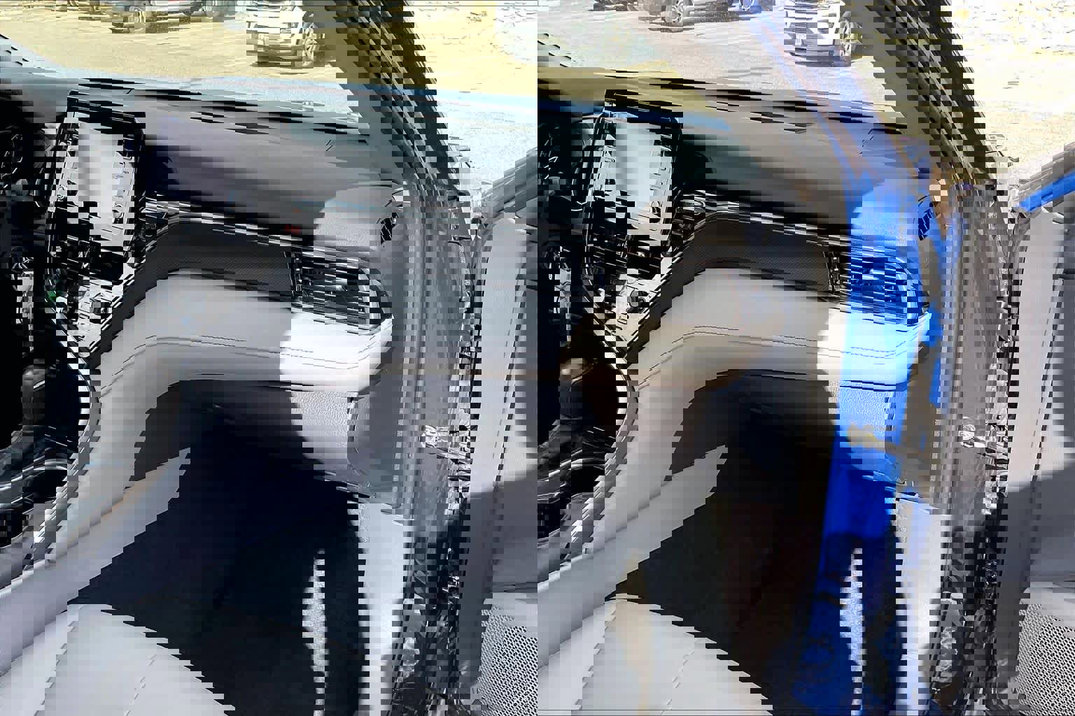 Used 2024 Toyota Camry SE image 18