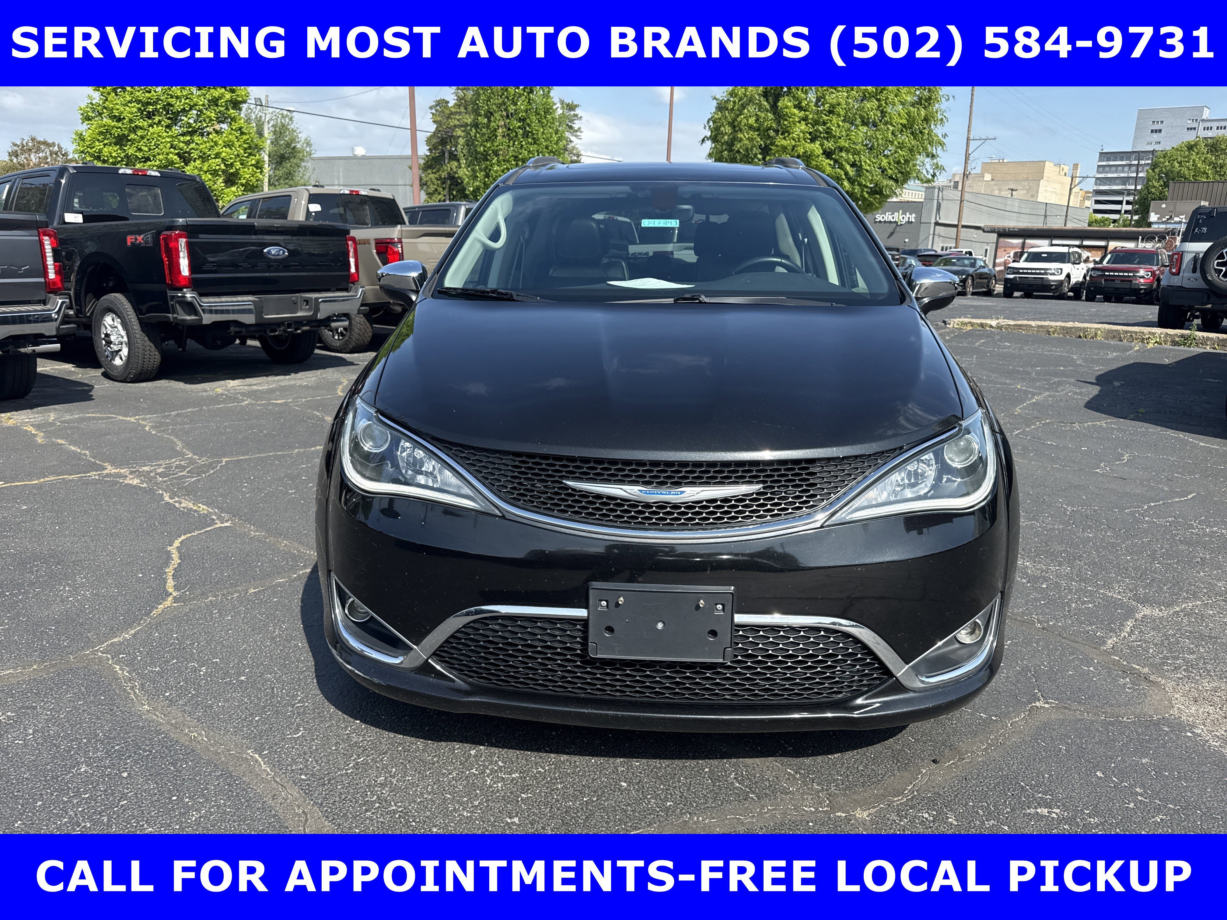 Used 2018 Chrysler Pacifica Limited FWD image 9