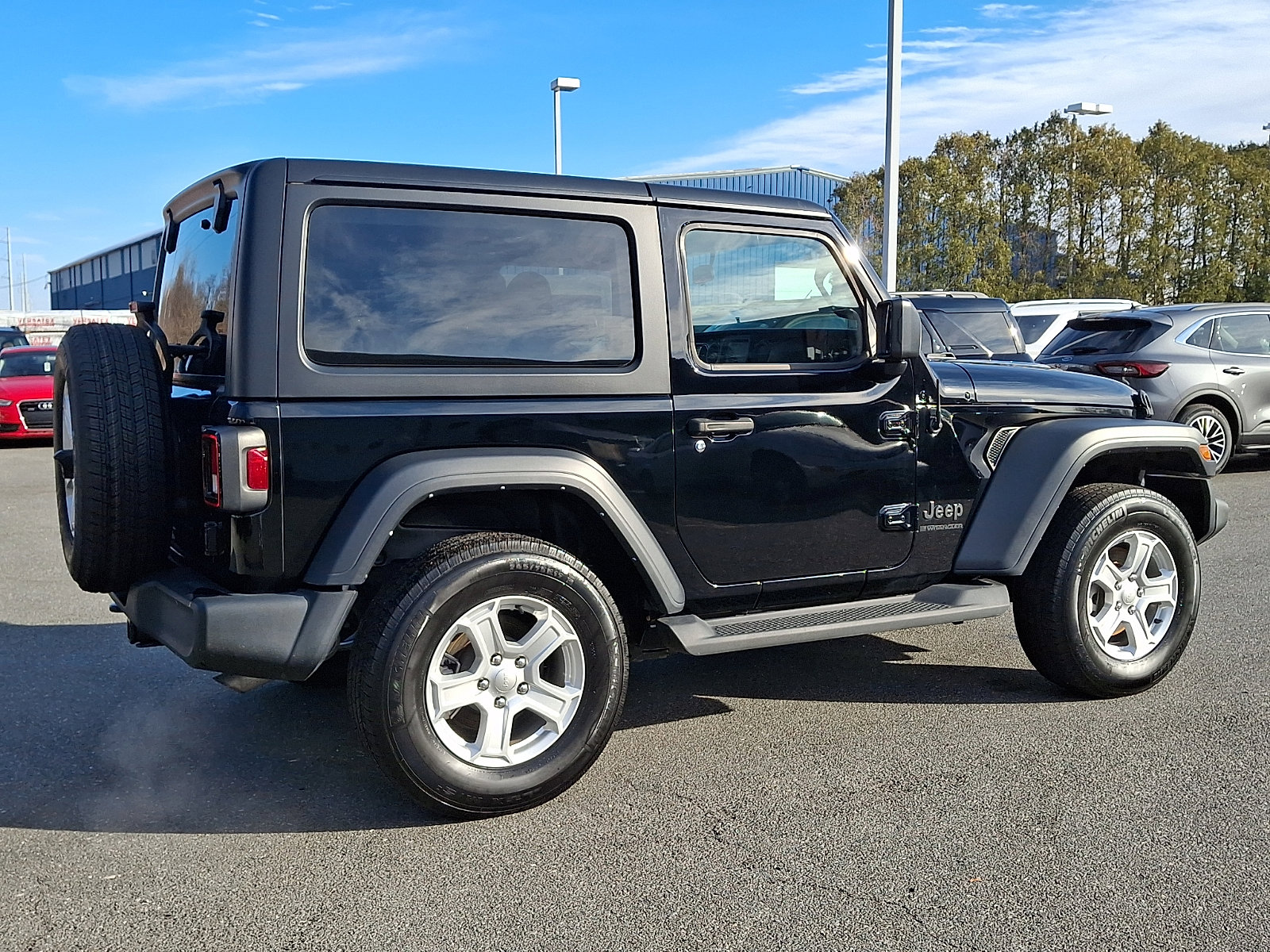 Used 2023 Jeep Wrangler Sport S image 11