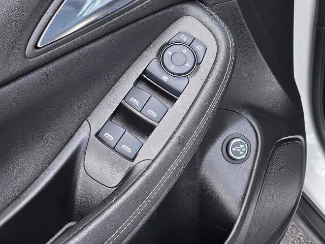 Used 2023 Buick Encore GX Essence w/ Experience Buick Package AWD/4WD image 22