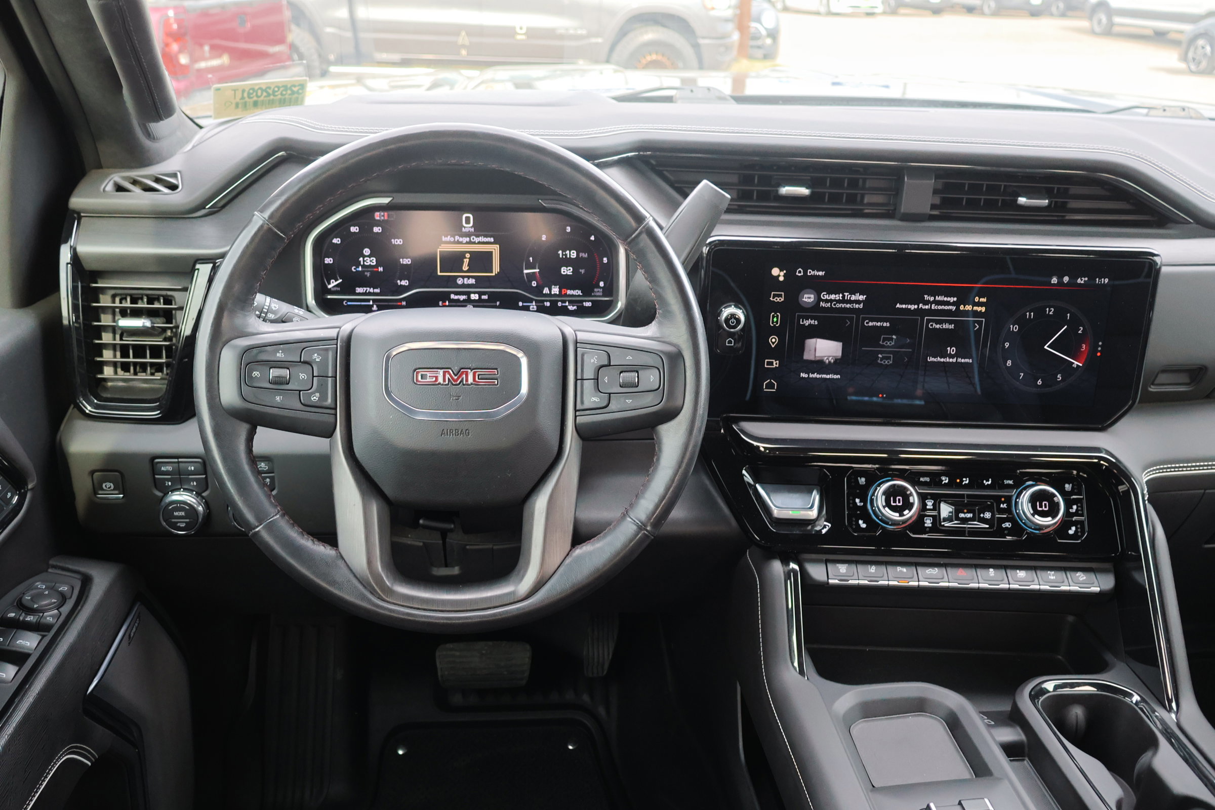 Used 2024 GMC Sierra 2500 AT4X image 41