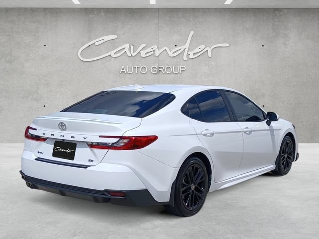 Used 2025 Toyota Camry SE FWD image 17