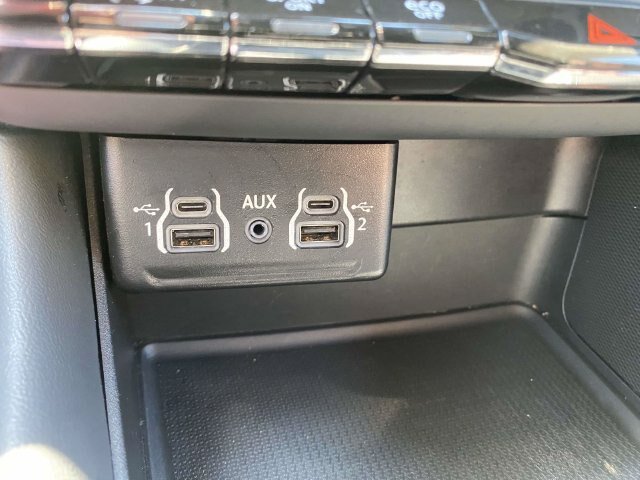 Used 2025 Dodge Durango GT RWD image 27