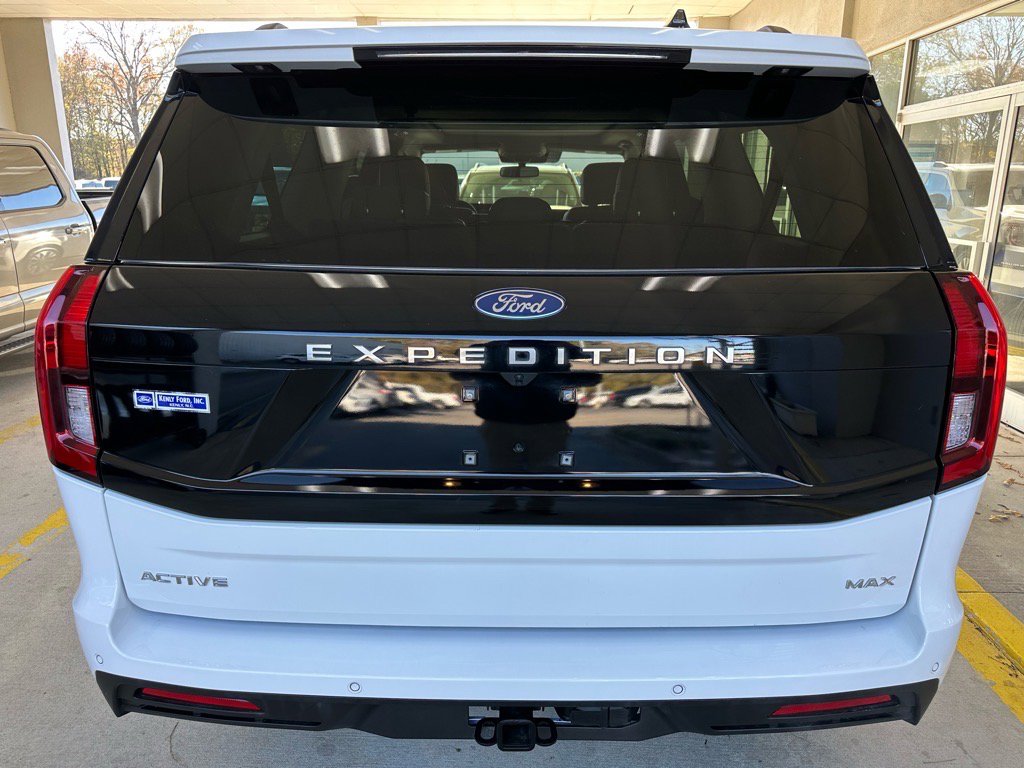 Certified 2025 Ford Expedition Max Active image 10